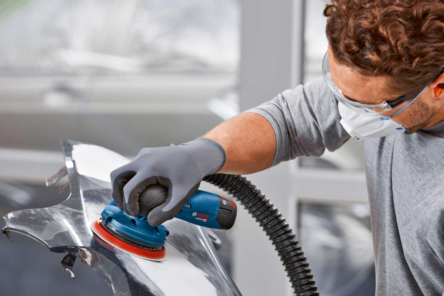 BOSCH GEX 12V-125 Solo rotaciona aku brusilica 1
